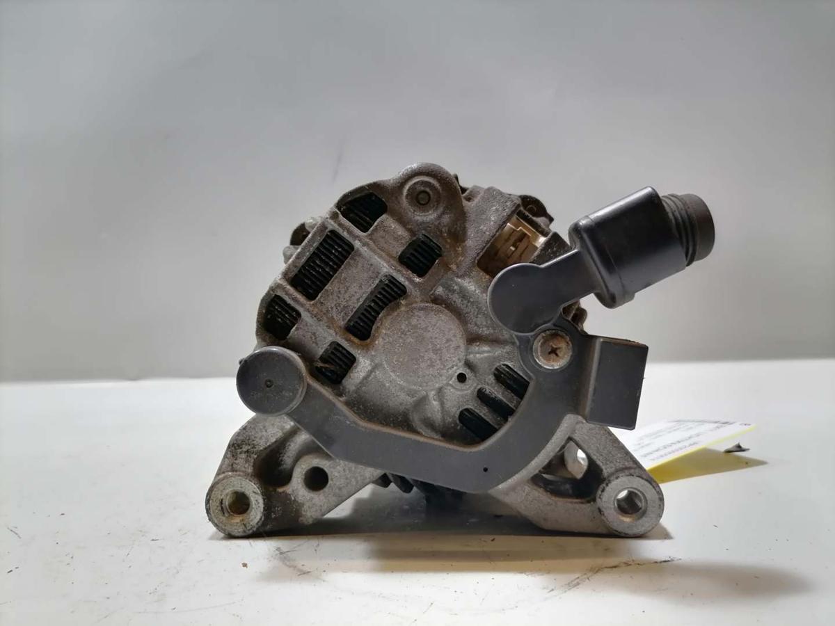 Peugeot 207 original Lichtmaschine Generator 1,4 54KW Bj.2011 Peugeot 207 original Lichtmaschine Generator 1,4 54KW Bj.2011